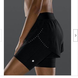 NWT Lululemon Zoned In HR 2-in-1 Short Size 4